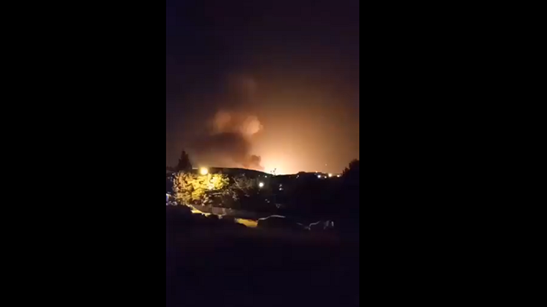 İran Devrim Muhafızları aracına bombalı saldırı